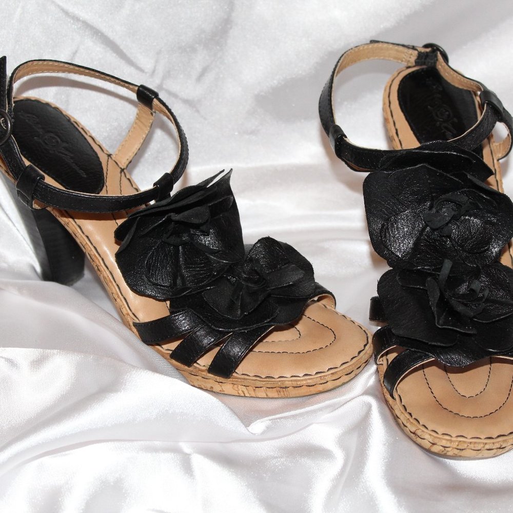 BORN CROWN Women's T-Strap Heeled Sandals Size 8 Black Leather Floral Accent